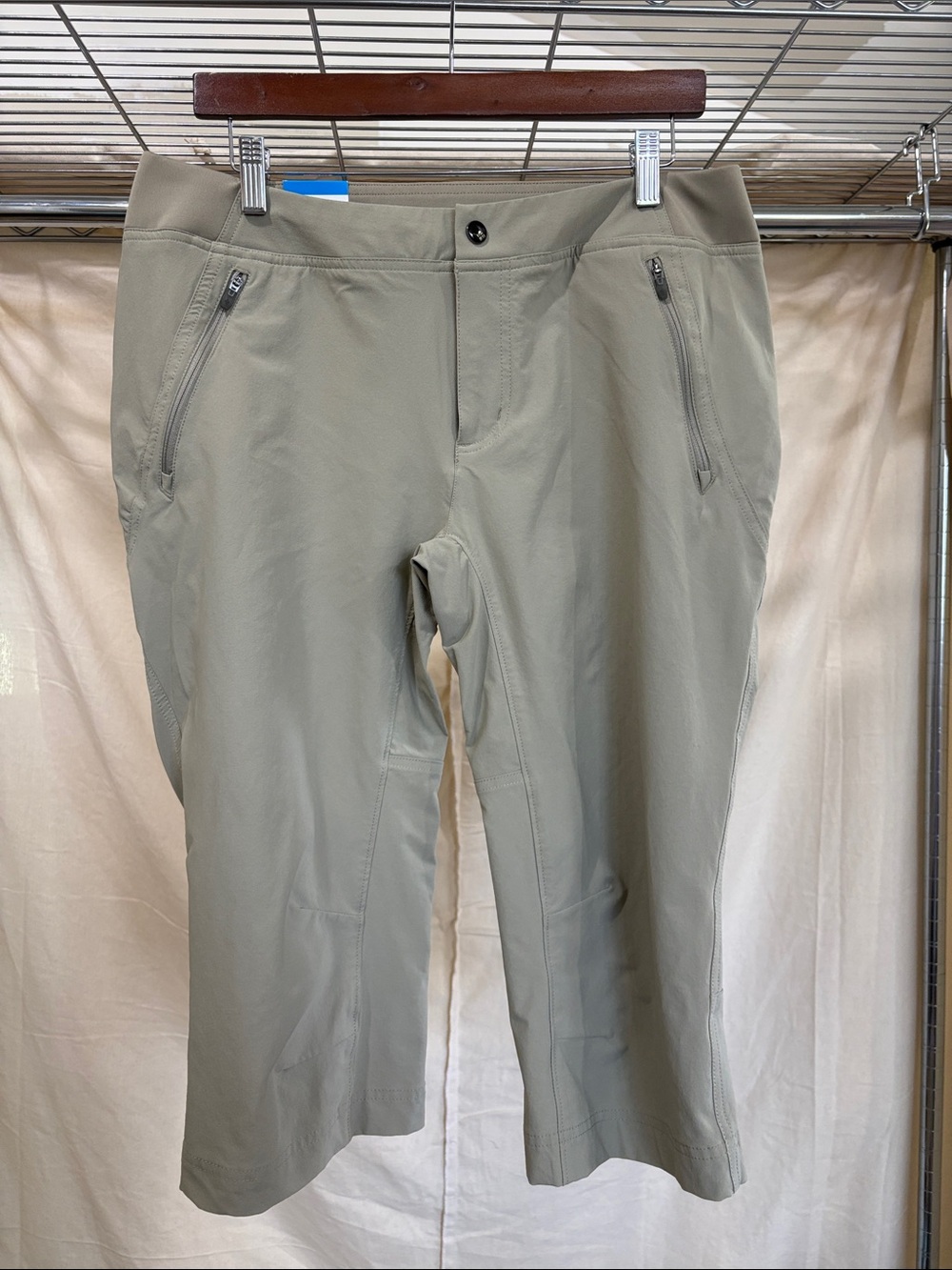 Columbia Women's Stretch Capris - Tan